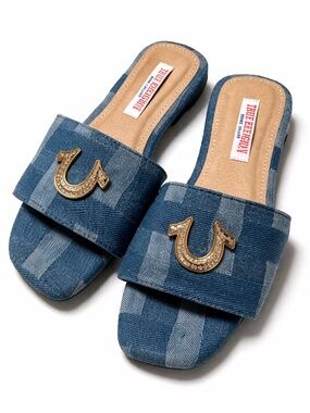 True Religion Denim Slide Sandals Crystal Horseshoe Logo Blue Size 7 NWT
